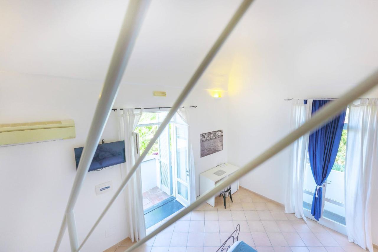 Palazzo Attila - Gioia Apartments Procida Exterior foto